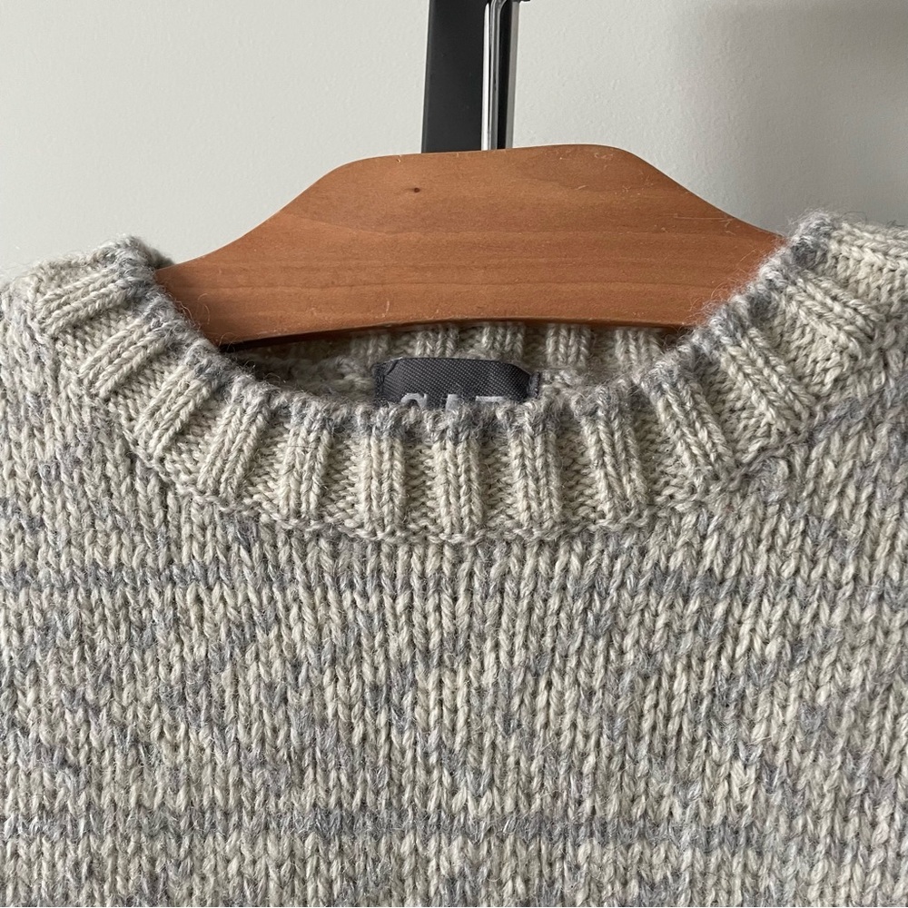 Vintage GAP 100% Wool Crewneck Knit Sweater Chunky Thick Nordic Geometric 90s - Picture 7 of 10